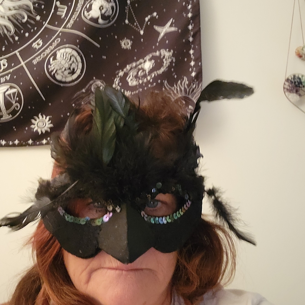 Mascaraed mask - Picture 2 of 8